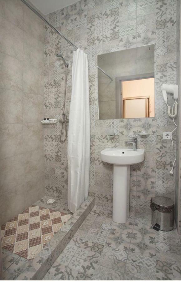 Hotel FanFan Odessa Exterior foto